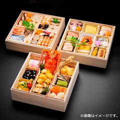 いぶすき秀水園 和風おせち料理 三段重【お渡し場所　山形屋(鹿児島)2号館6階文化H】