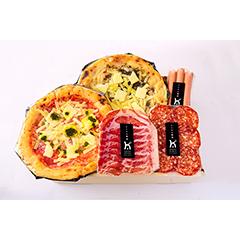 佐賀「唐津くん煙工房」ナポリ風石窯ピザと熟成ハム（加工地：佐賀県）